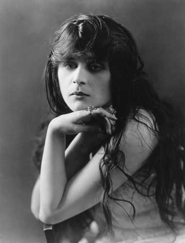 Theda Bara circa 1915