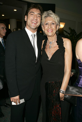 Javier Bardem and Pilar Bardem at event of Mar adentro (2004)