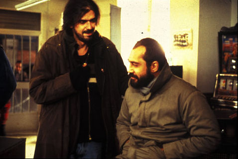 Javier Bardem and Fernando León de Aranoa in Los lunes al sol (2002)