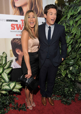 Jennifer Aniston and Jason Bateman at event of Nepageidaujami genai (2010)