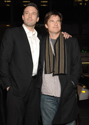 Ben Affleck and Jason Bateman at event of Smokin' Aces (2006)