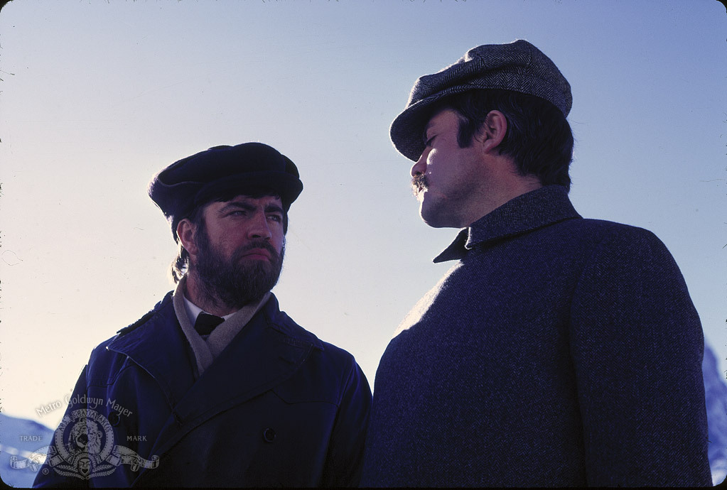 Still of Alan Bates and Oliver Reed in Women in Love (1969)
