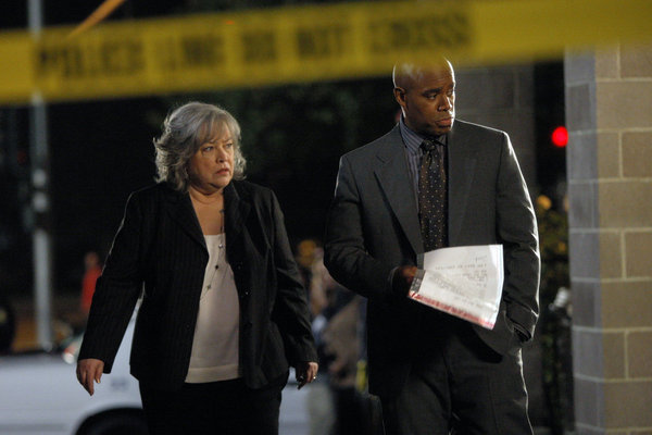 Still of Kathy Bates and Asante Jones in Harry's Law (2011)