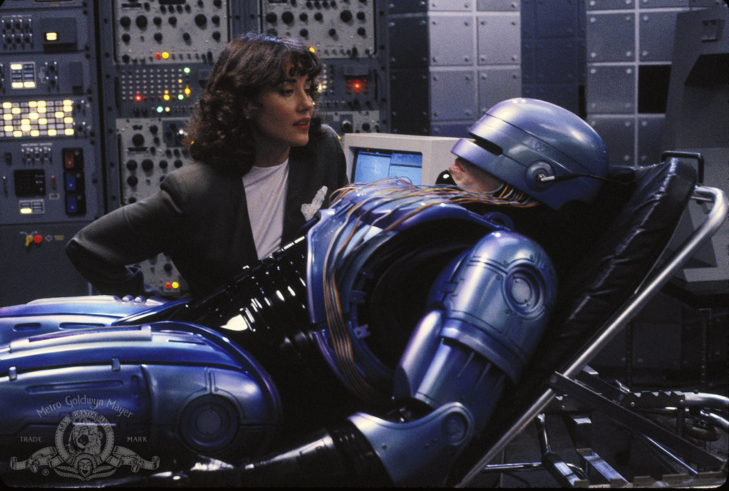 Still of Peter Weller and Belinda Bauer in RoboCop 2 (1990)