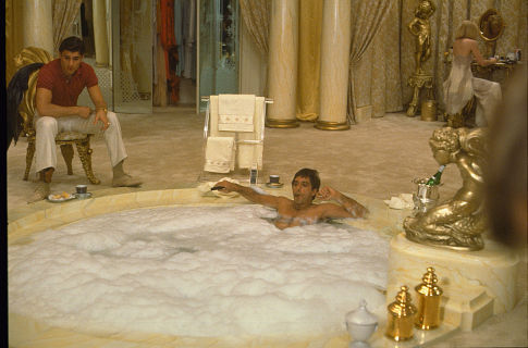 Still of Al Pacino and Steven Bauer in Scarface (1983)