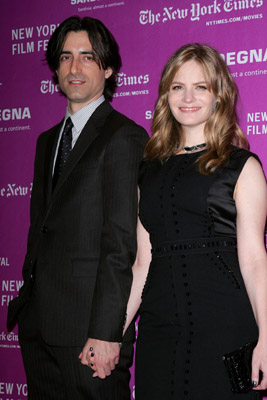 Jennifer Jason Leigh and Noah Baumbach at event of Margot at the Wedding (2007)