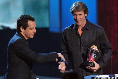 Michael Bay and Ben Stiller at event of 2008 MTV Movie Awards (2008)