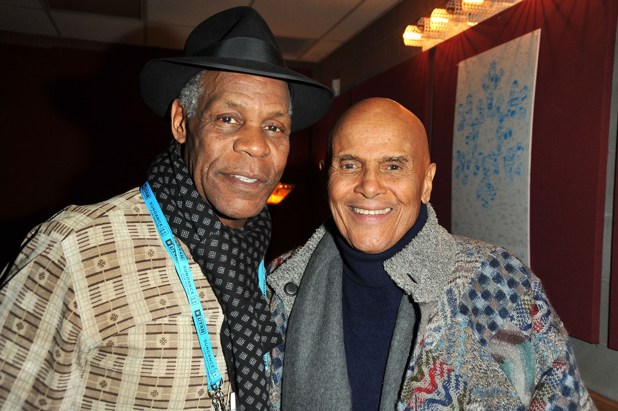 Danny Glover and Harry Belafonte at event of Sing Your Song (2011)