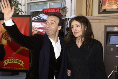 Roberto Benigni and Nicoletta Braschi at event of Pinocchio (2002)