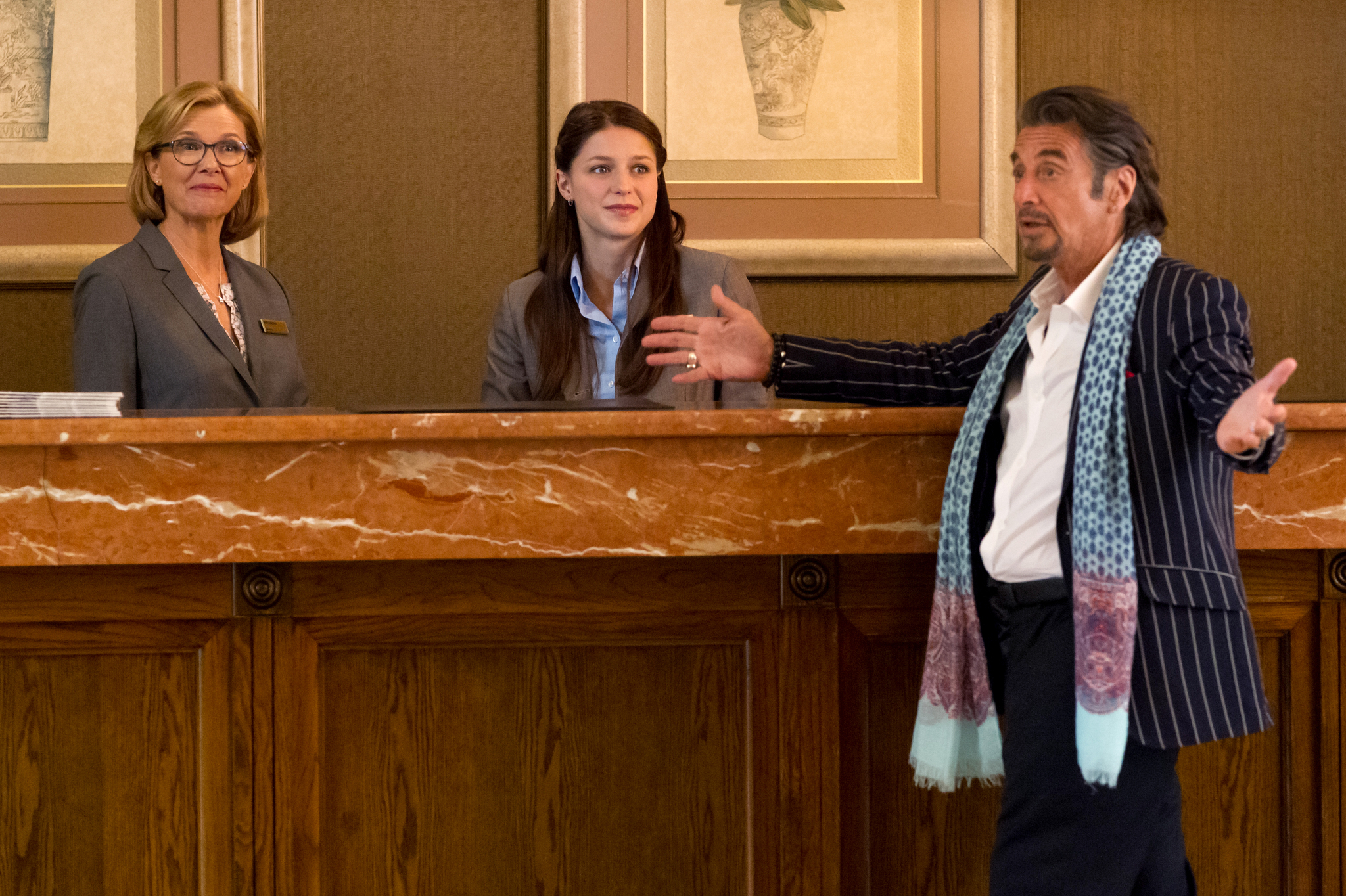 Still of Al Pacino, Annette Bening and Melissa Benoist in Denis Kolinsas (2015)