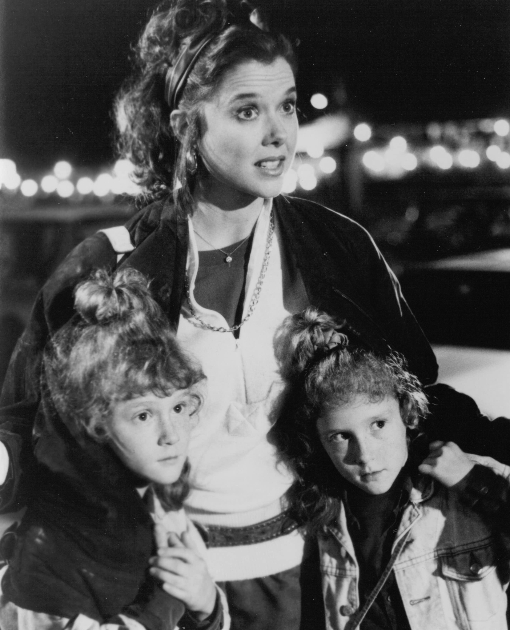 Still of Annette Bening, Hilary Gordon and Rebecca Gordon in The Great Outdoors (1988)