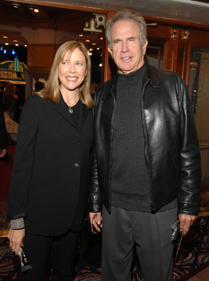 Warren Beatty and Annette Bening at event of Beowulf (2007)