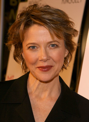 Annette Bening at event of Mrs. Harris (2005)