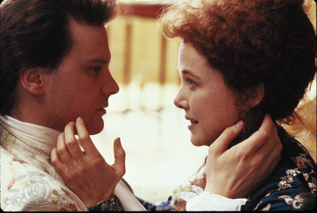 Still of Colin Firth and Annette Bening in Valmont (1989)
