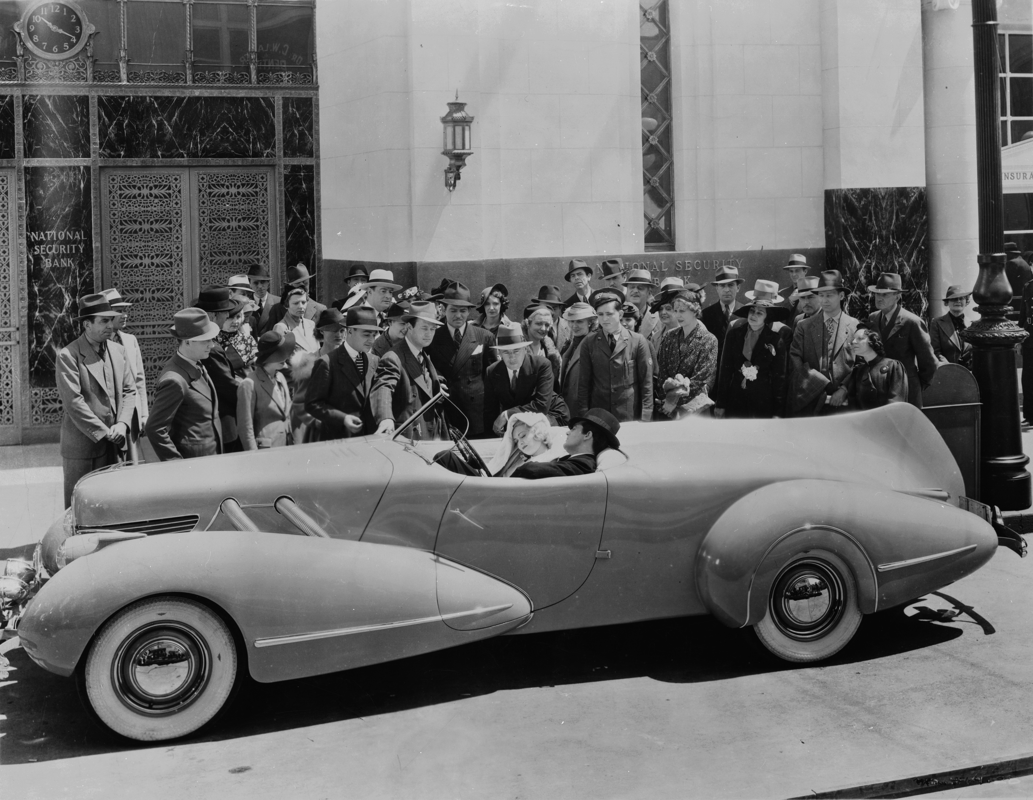 Still of Cary Grant and Constance Bennett in Topper (1937)