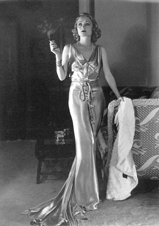 Constance Bennett, 1933.