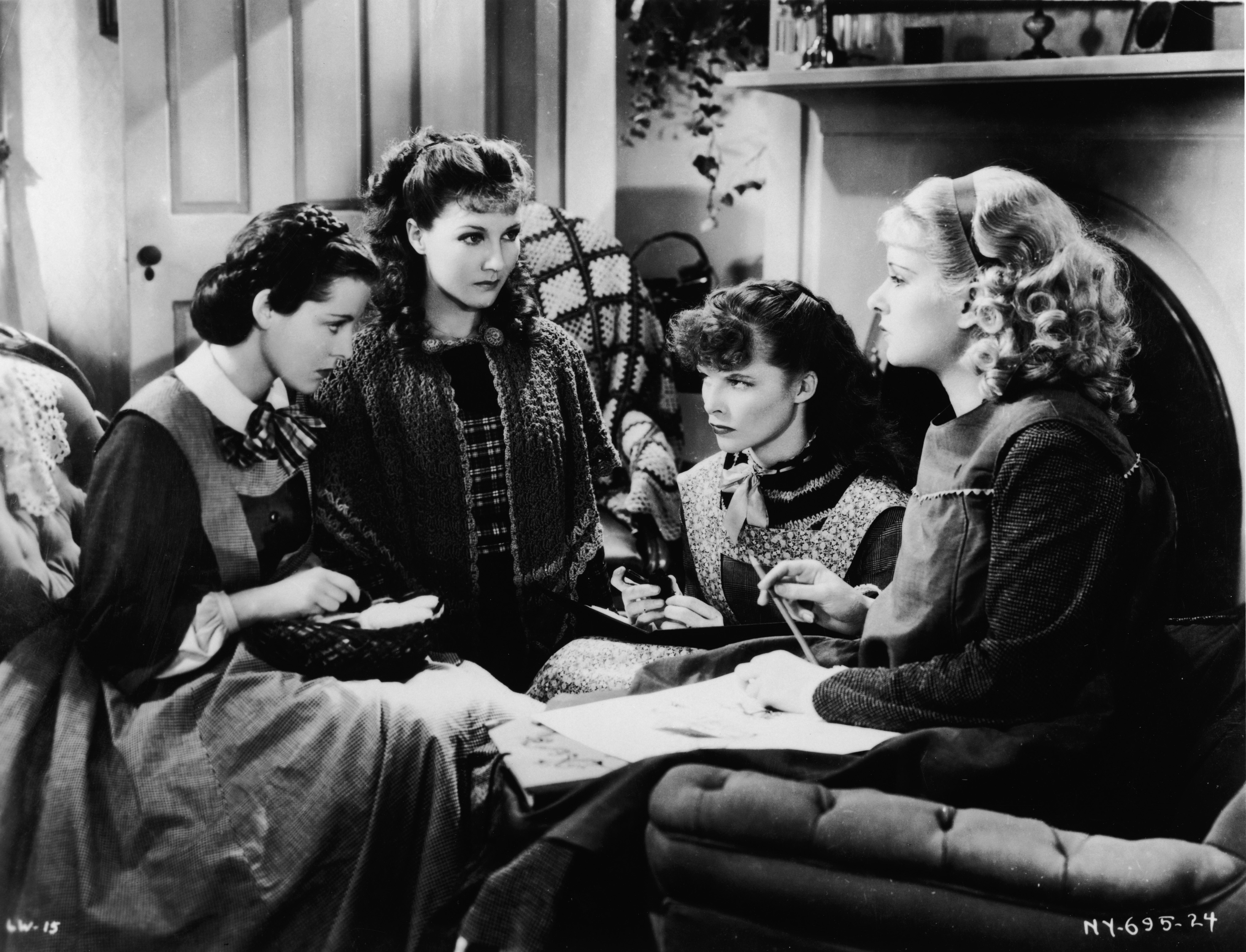Still of Katharine Hepburn, Joan Bennett, Frances Dee and Jean Parker in Little Women (1933)