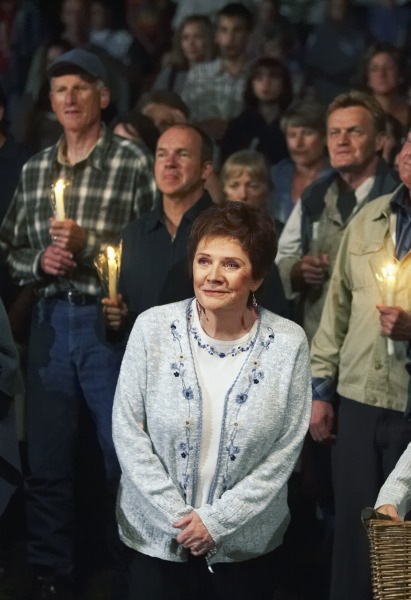 Still of Polly Bergen in Candles on Bay Street (2006)