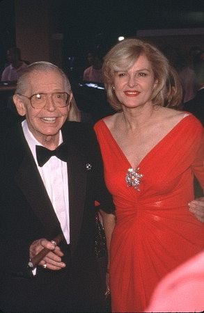 Milton Berle with wife Lorna Adams at hi 90th Brithday Party, 1998.