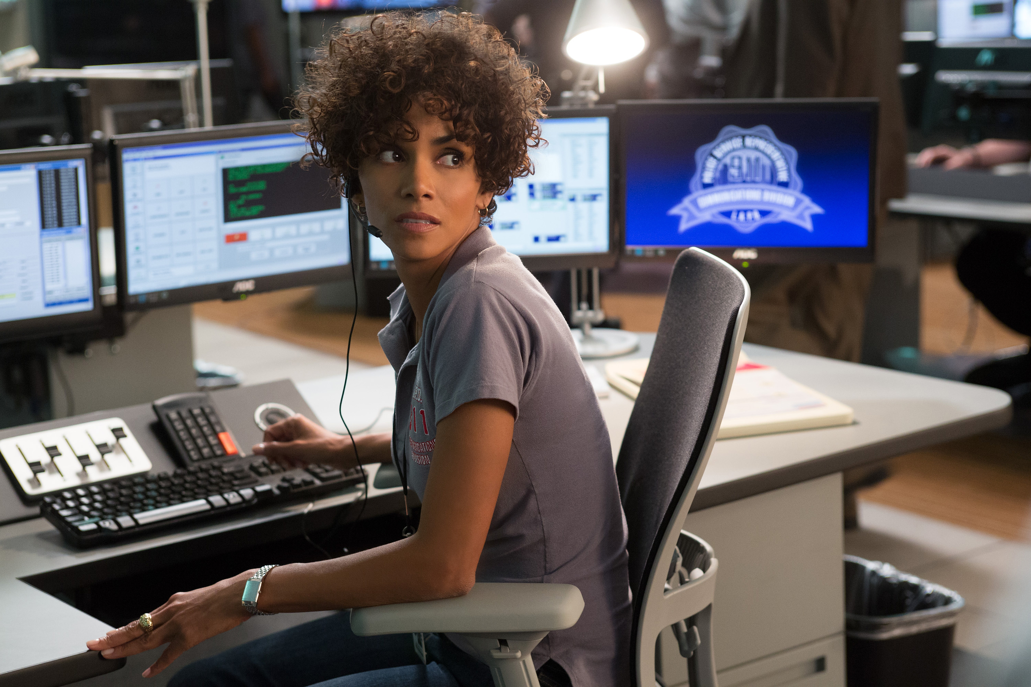 Still of Halle Berry in Pagalbos sauksmas (2013)