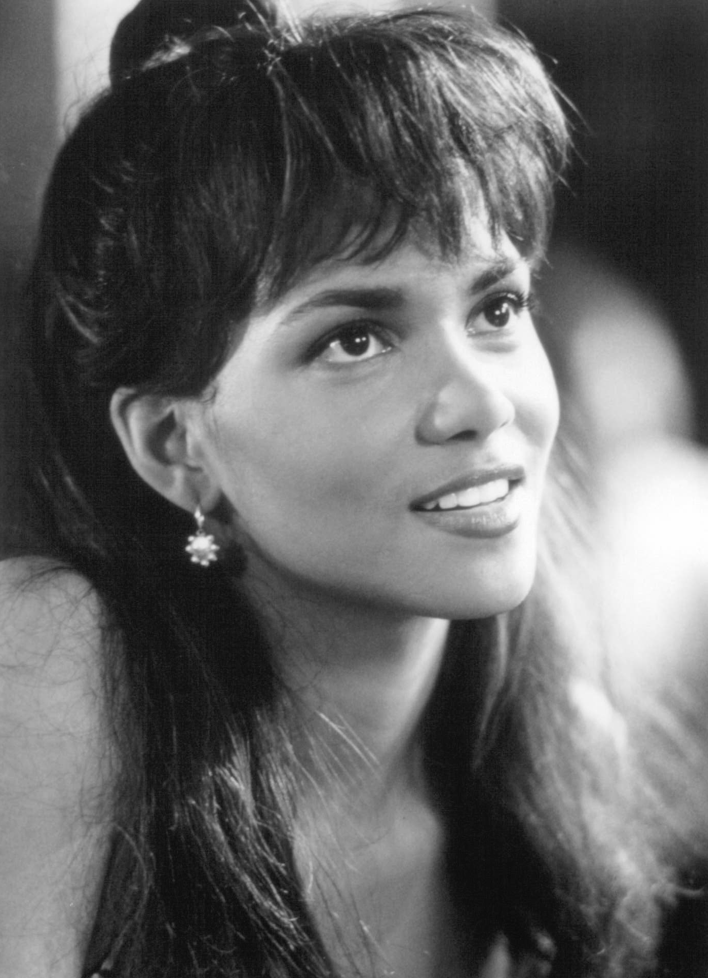 Still of Halle Berry in The Program (1993)