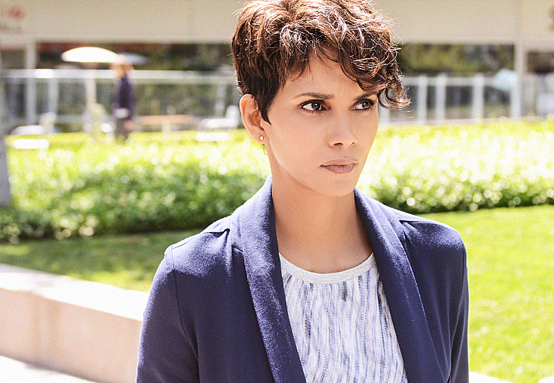 Still of Halle Berry in Extant (2014)