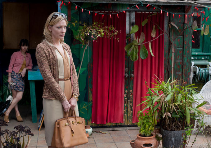 Still of Cate Blanchett and Sally Hawkins in Dzesmina (2013)