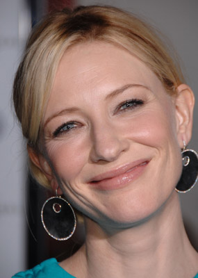 Cate Blanchett at event of Elizabeth: The Golden Age (2007)