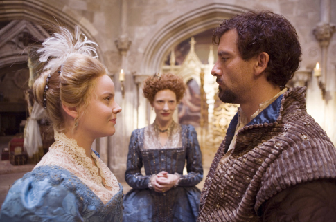 Still of Cate Blanchett, Abbie Cornish and Clive Owen in Elizabeth: The Golden Age (2007)