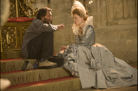 Cate Blanchett and Clive Owen in Elizabeth: The Golden Age (2007)