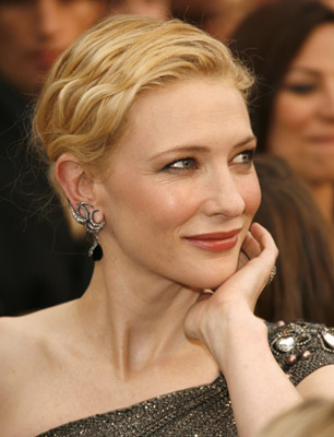 Cate Blanchett at event of The 79th Annual Academy Awards (2007)