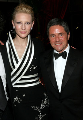 Cate Blanchett and Brad Grey at event of Babelis (2006)