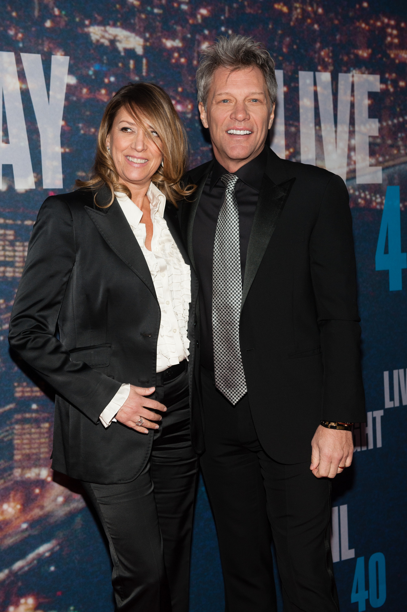 Jon Bon Jovi at event of Saturday Night Live: 40th Anniversary Special (2015)