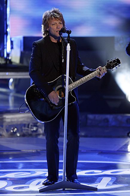 Still of Jon Bon Jovi in American Idol: The Search for a Superstar (2002)