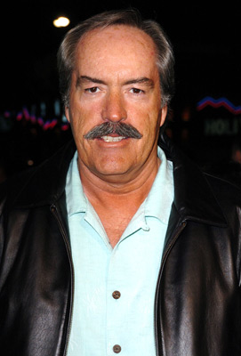 Powers Boothe at event of Nuodemiu miestas (2005)