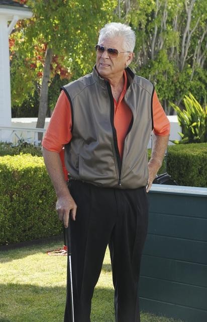 Still of Barry Bostwick in Cougar Town (2009)