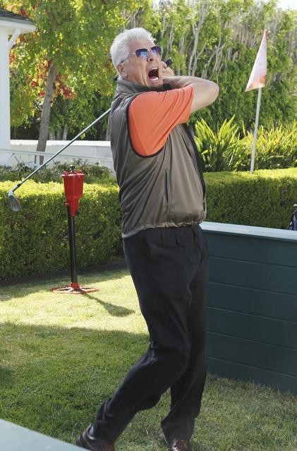 Still of Barry Bostwick in Cougar Town (2009)