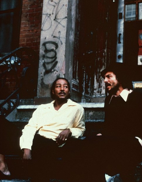 Still of Benjamin Bratt and Giancarlo Esposito in Piñero (2001)