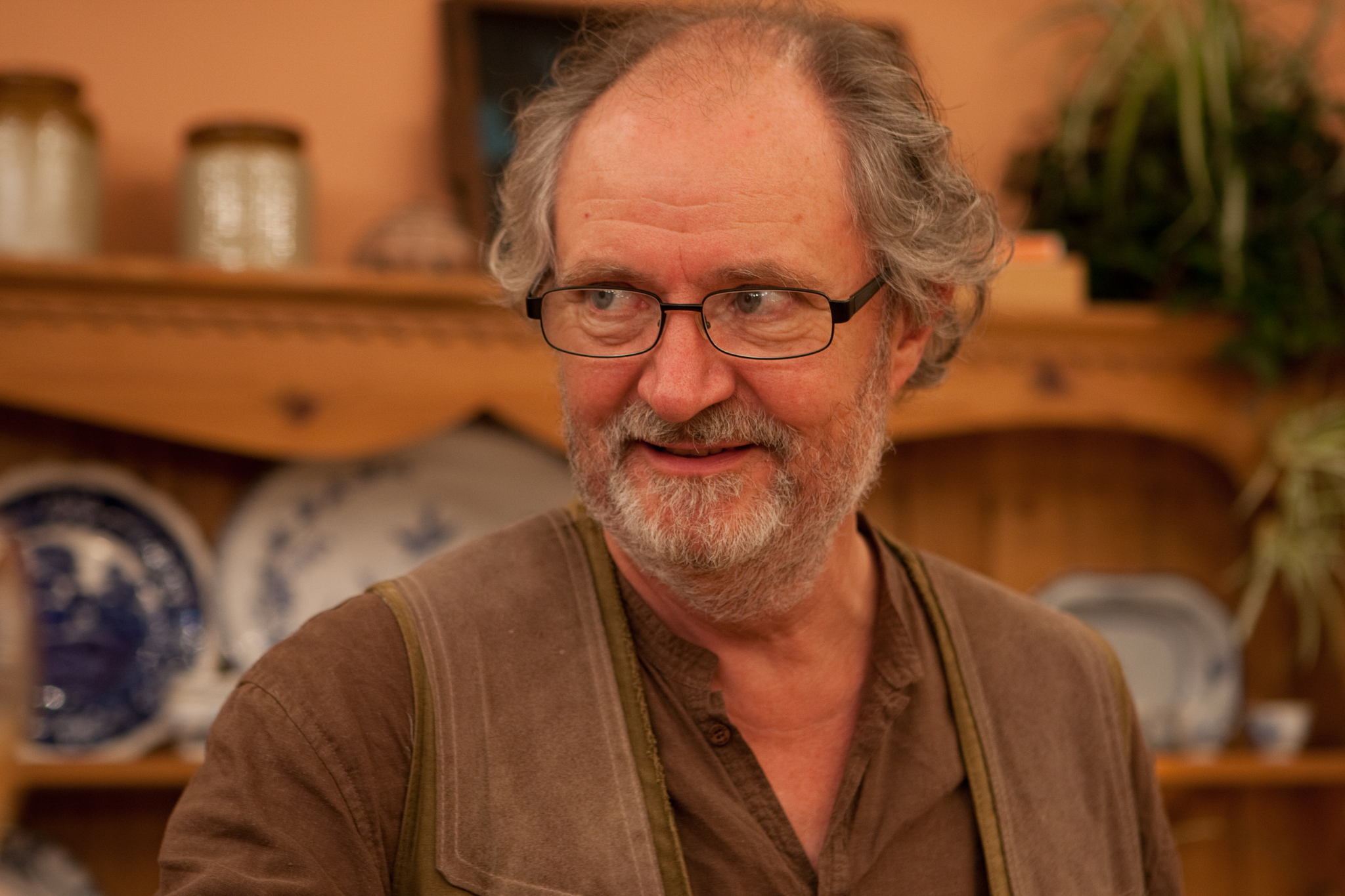 Still of Jim Broadbent in Another Year (2010)