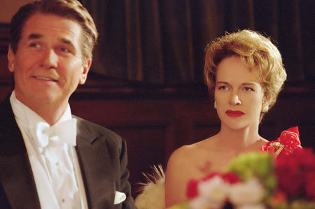 Still of James Brolin and Judy Davis in The Reagans (2003)