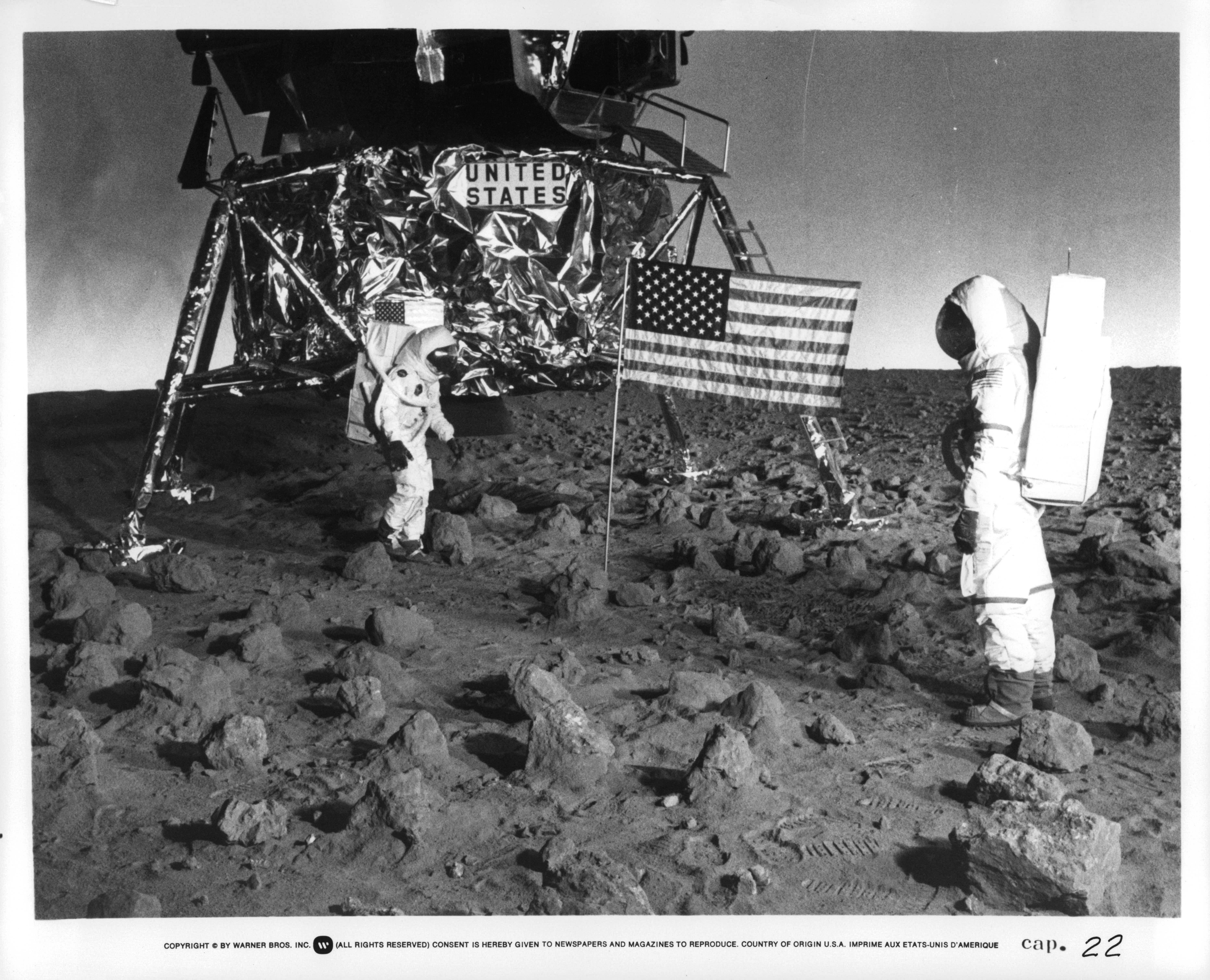 Still of James Brolin and O.J. Simpson in Capricorn One (1977)