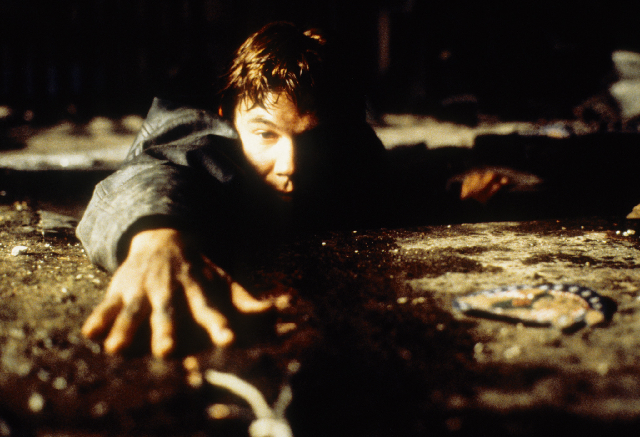Still of Josh Brolin in Mimic (1997)