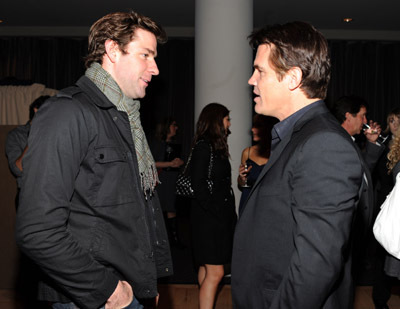 Josh Brolin and John Krasinski at event of The People Speak (2009)