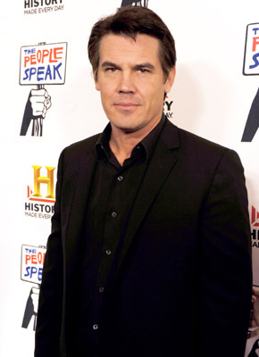 Josh Brolin at event of The People Speak (2009)