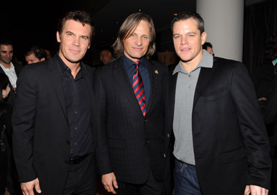 Matt Damon, Josh Brolin and Viggo Mortensen at event of The People Speak (2009)