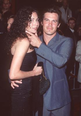 Minnie Driver and Josh Brolin at event of The Mod Squad (1999)