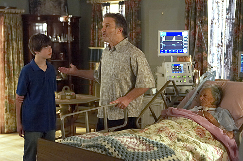 Still of Albert Brooks and Alexander Gould in Weeds (2005)