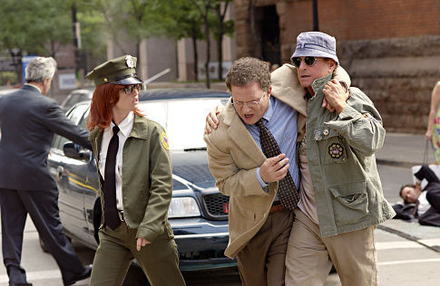 Still of Michael Douglas, Robin Tunney and Albert Brooks in The In-Laws (2003)