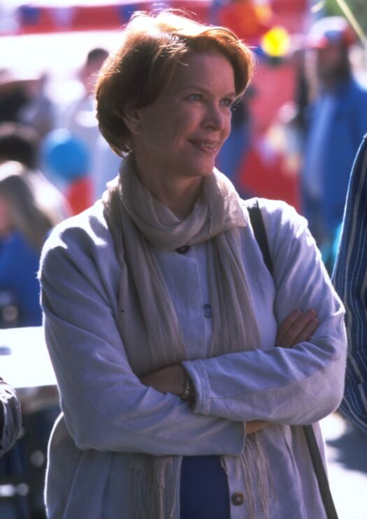 Ellen Burstyn stars as Trish