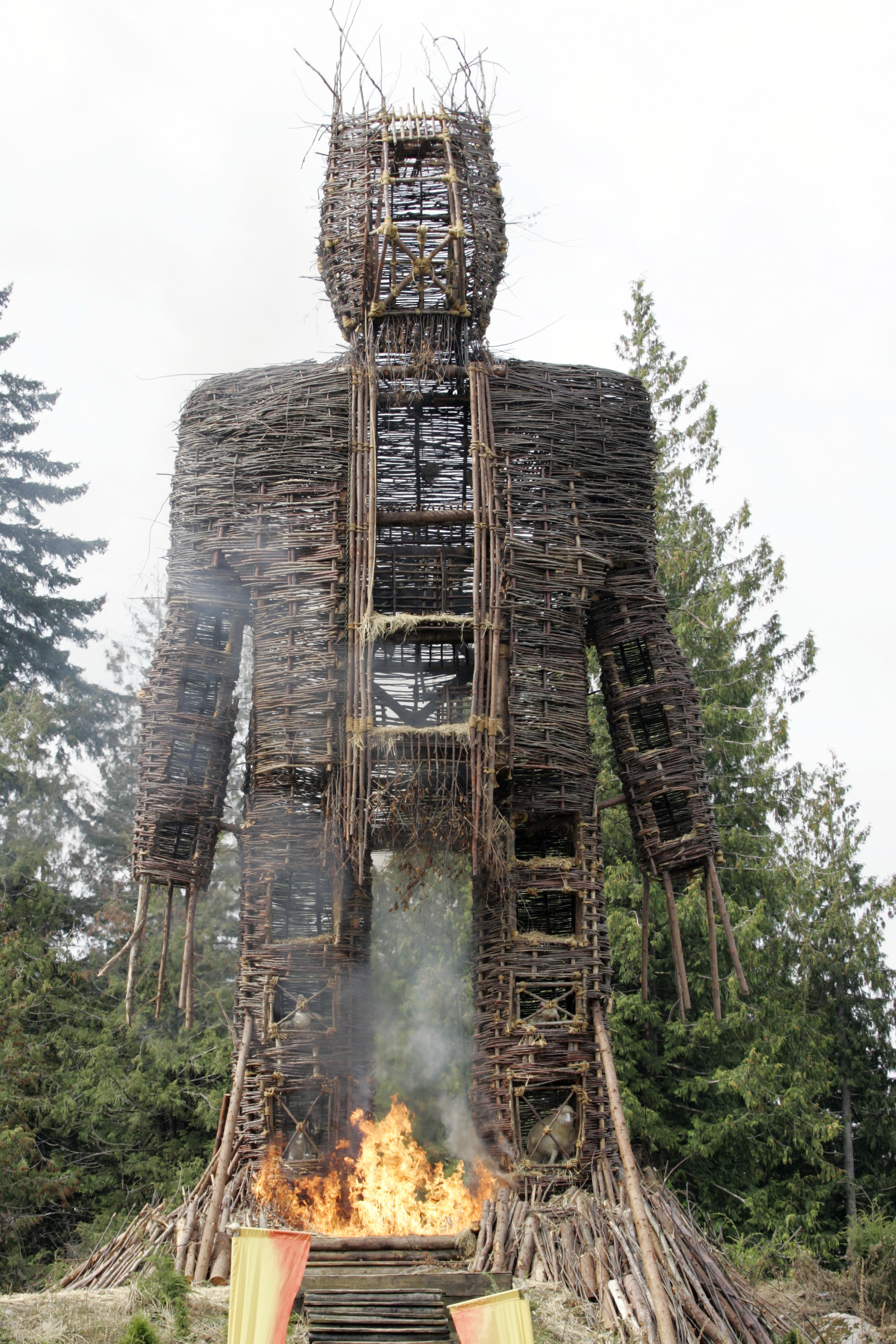 Still of Nicolas Cage and Ellen Burstyn in The Wicker Man (2006)